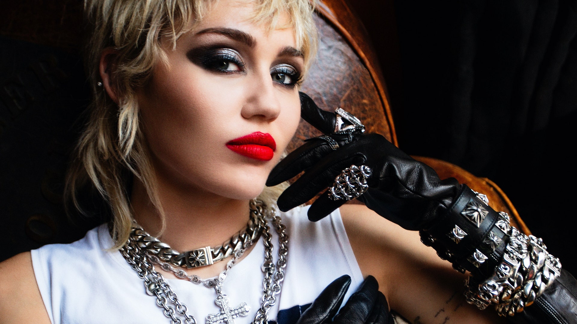 “Plastic Hearts”: a melhor era de Miley Cyrus?